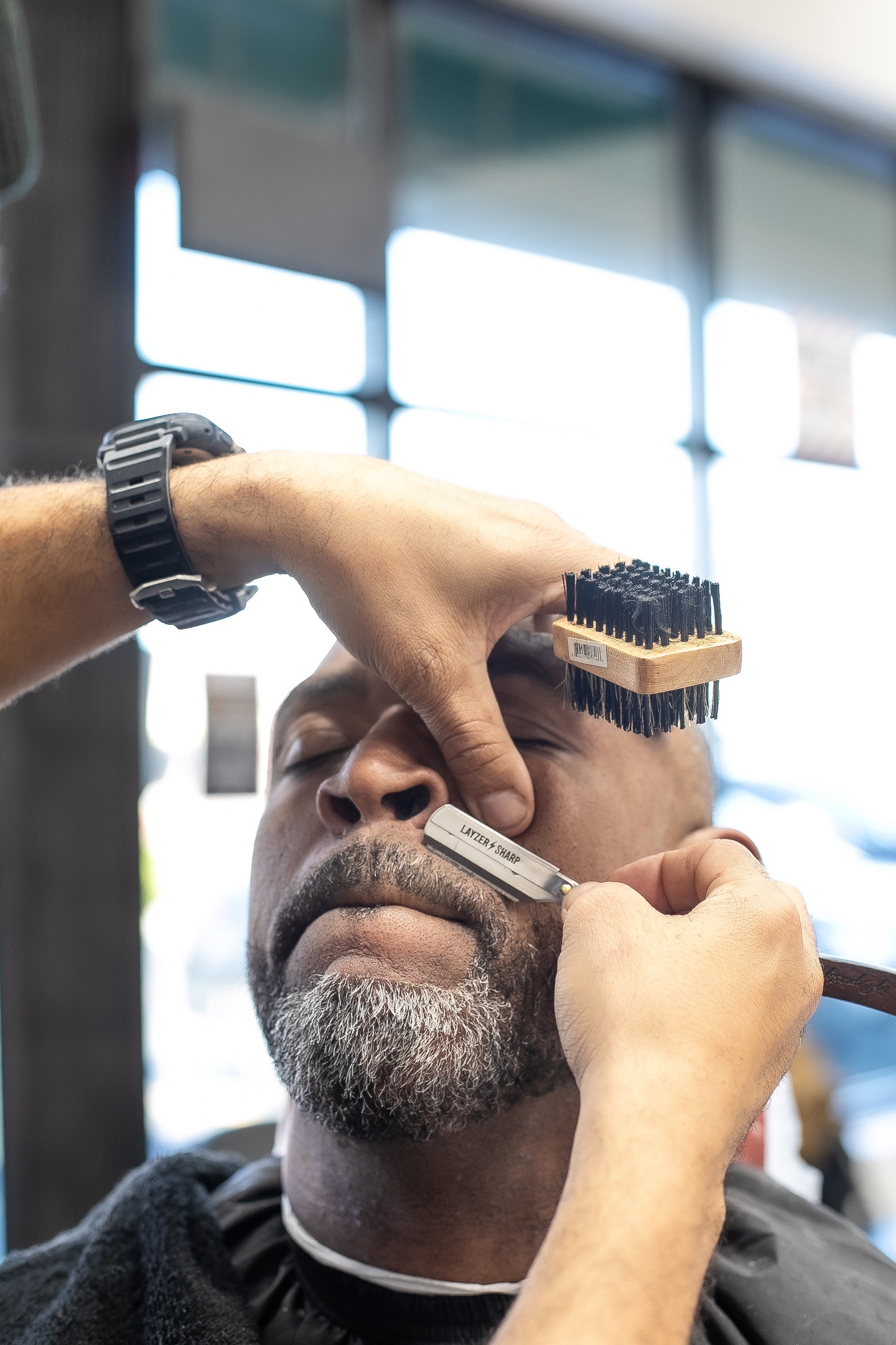 LAYZER⚡️SHARP – Signature Precision Craft Razor